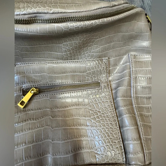 Fawn Design The Original Croc Latte Mini - Picture 4 of 5